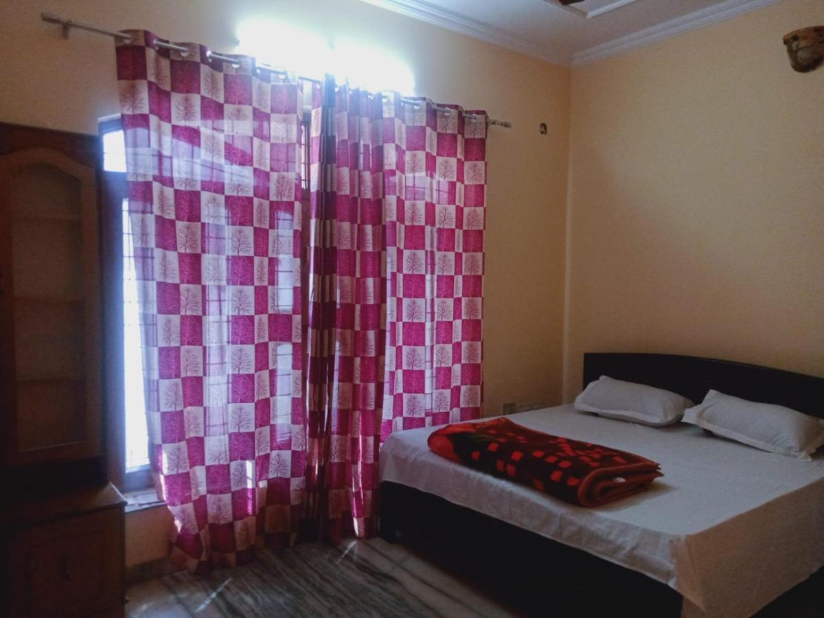 Sewa Sadan Homestay Рішикеш Екстер'єр фото